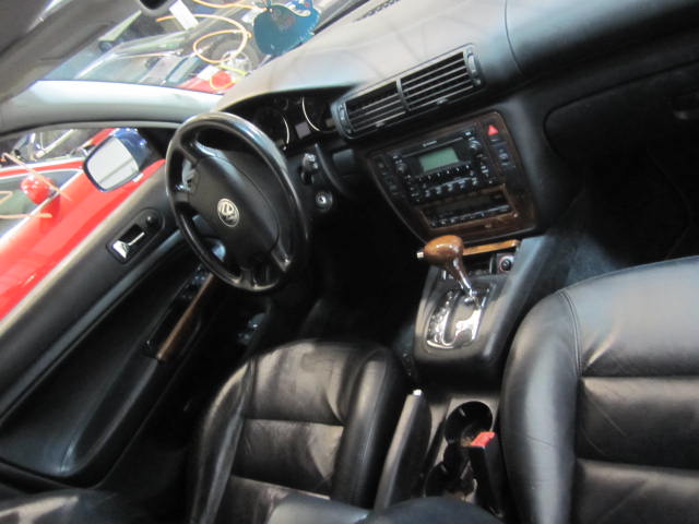 Front Interior Door Trim Panel Volkswagen Passat 2002 02 Left Leather