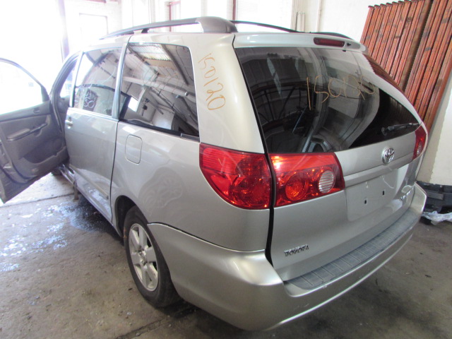 Parting out 2006 Toyota Sienna - Stock # 150120 - Tom's Foreign Auto