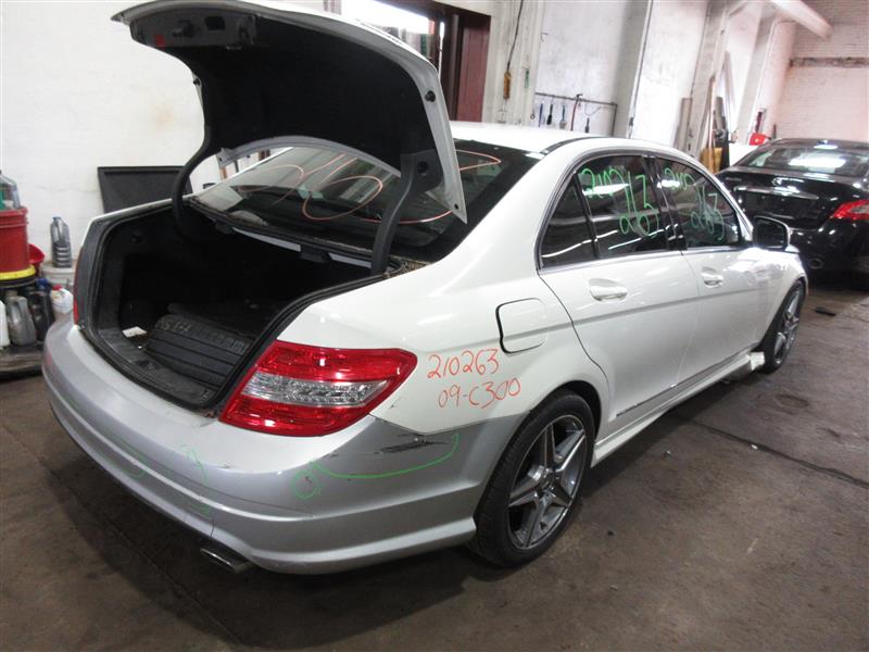 2009 C300 parts car