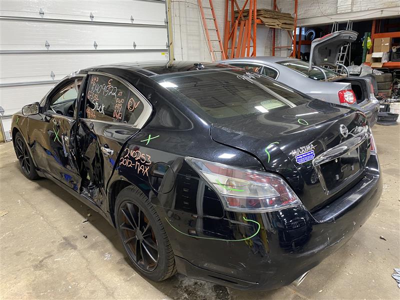 2012 Maxima parts car