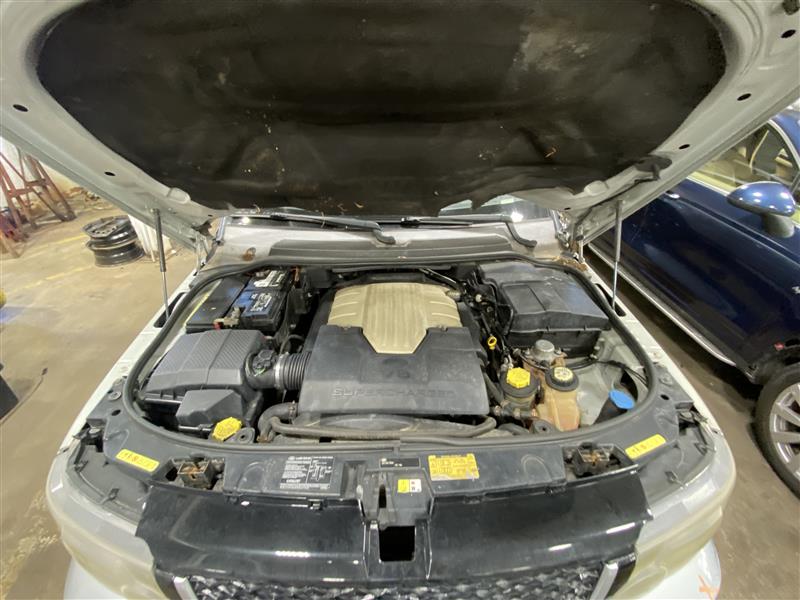 2006 Range Rover Sport parts car