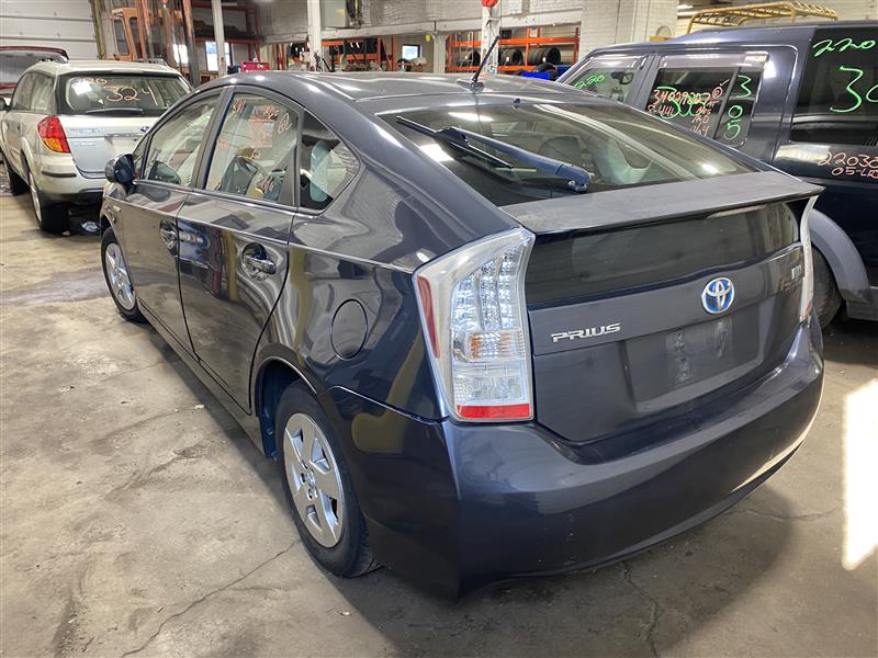 2011 Prius parts car