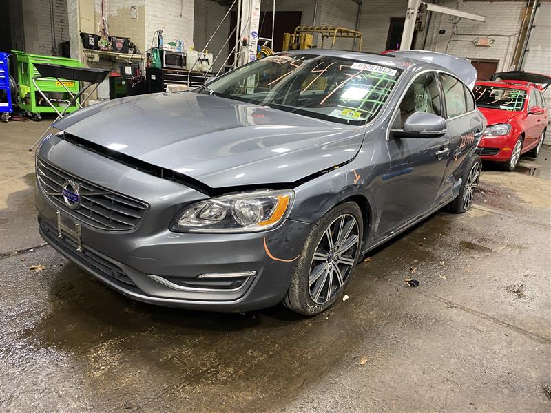 2017 S60 parts car