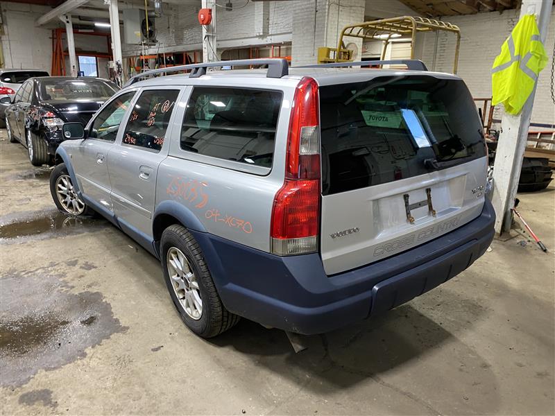 2004 XC70 parts car