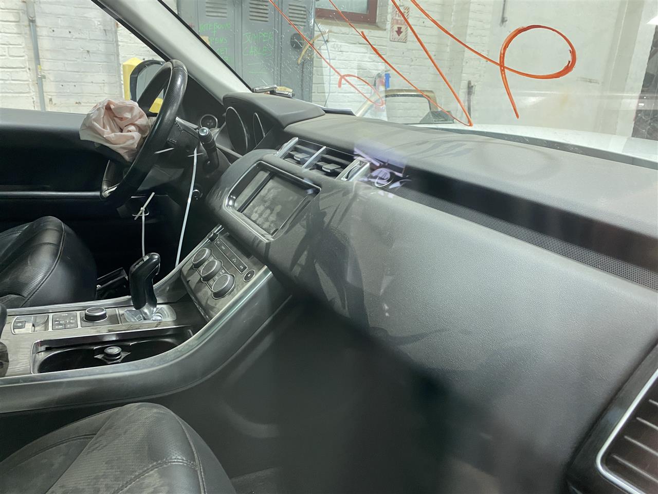 2016 Range Rover Sport parts car