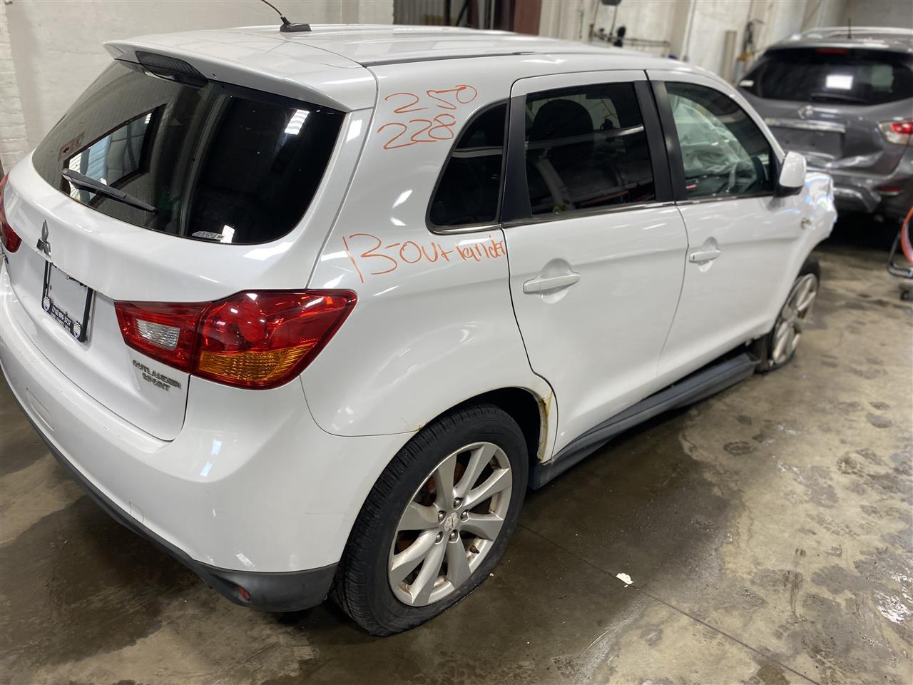 2013 Outlander parts car