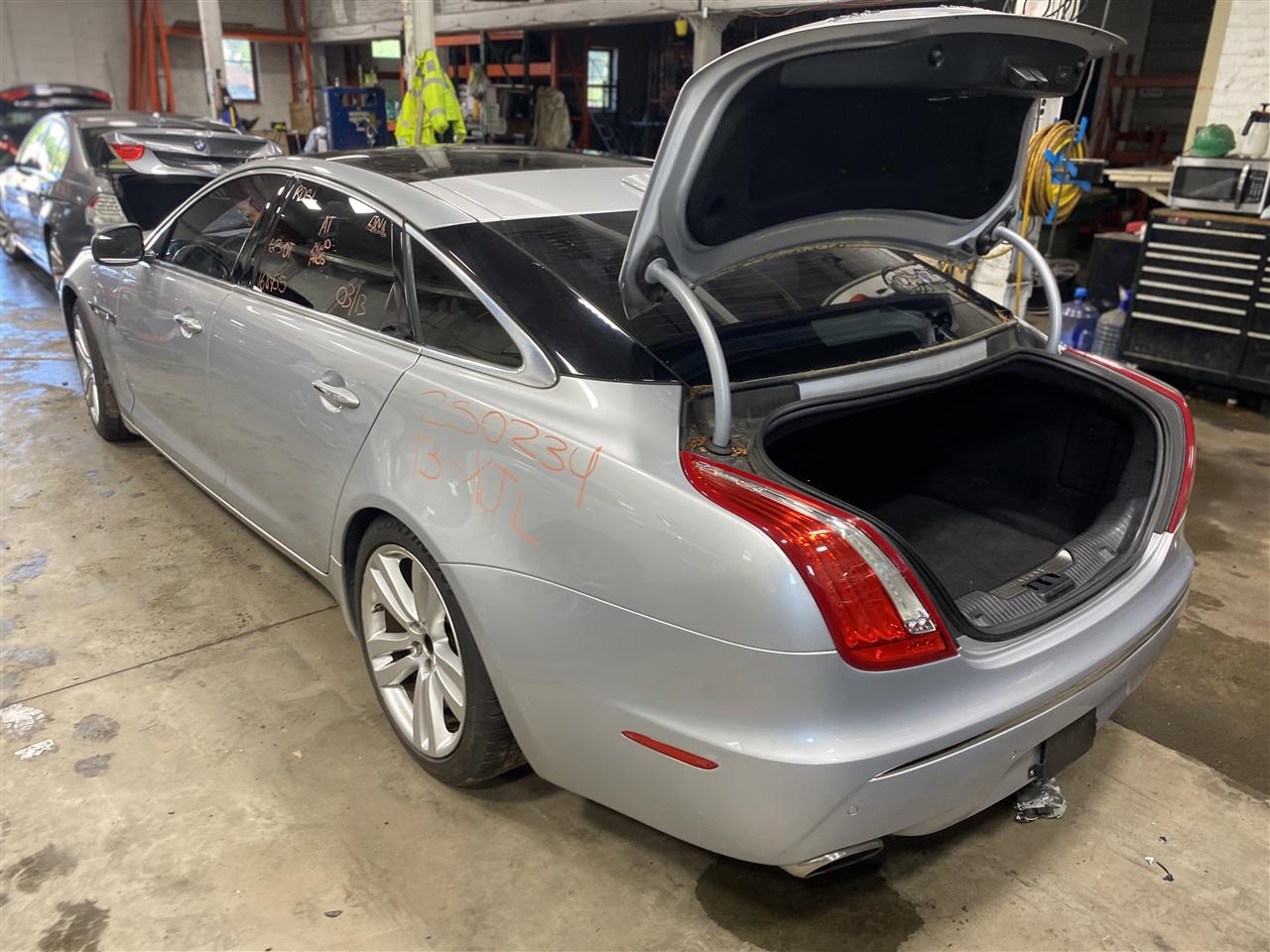 2013 XJL parts car