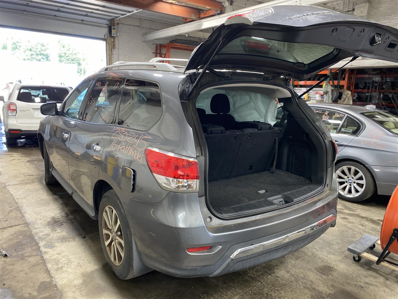 2016 Pathfinder parts car