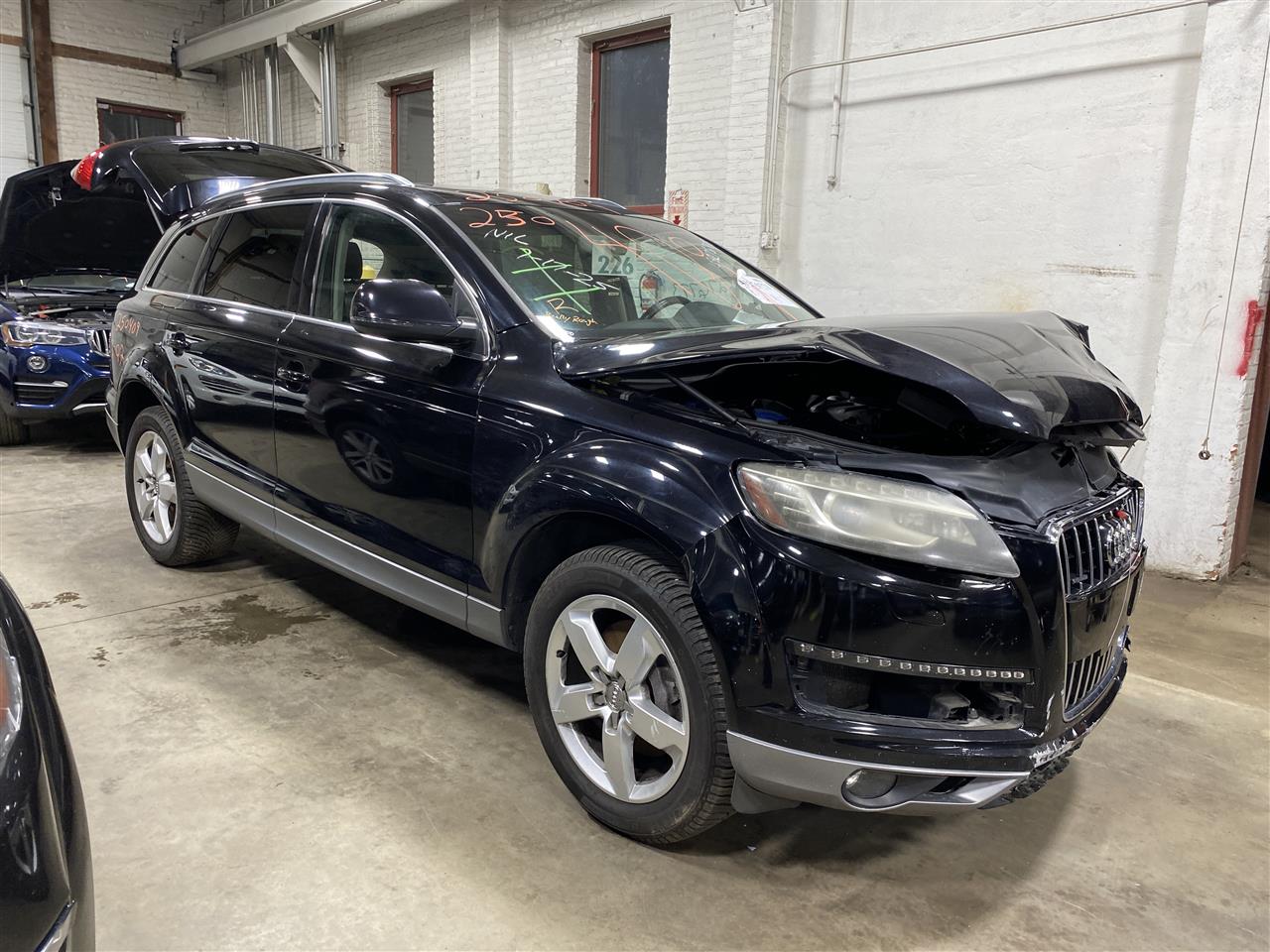 2013 Q7 parts car