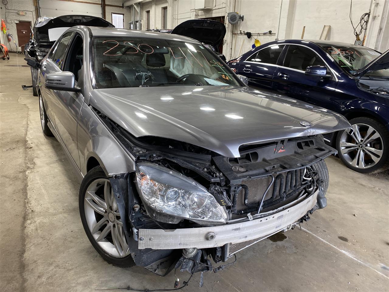 2011 C300 parts car