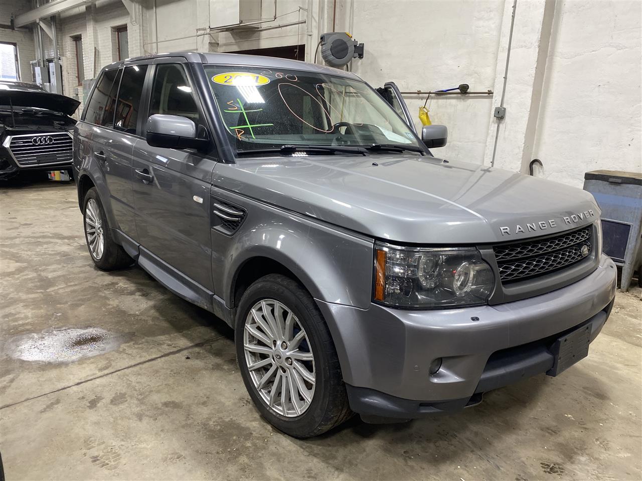 2011 Range Rover Sport parts car