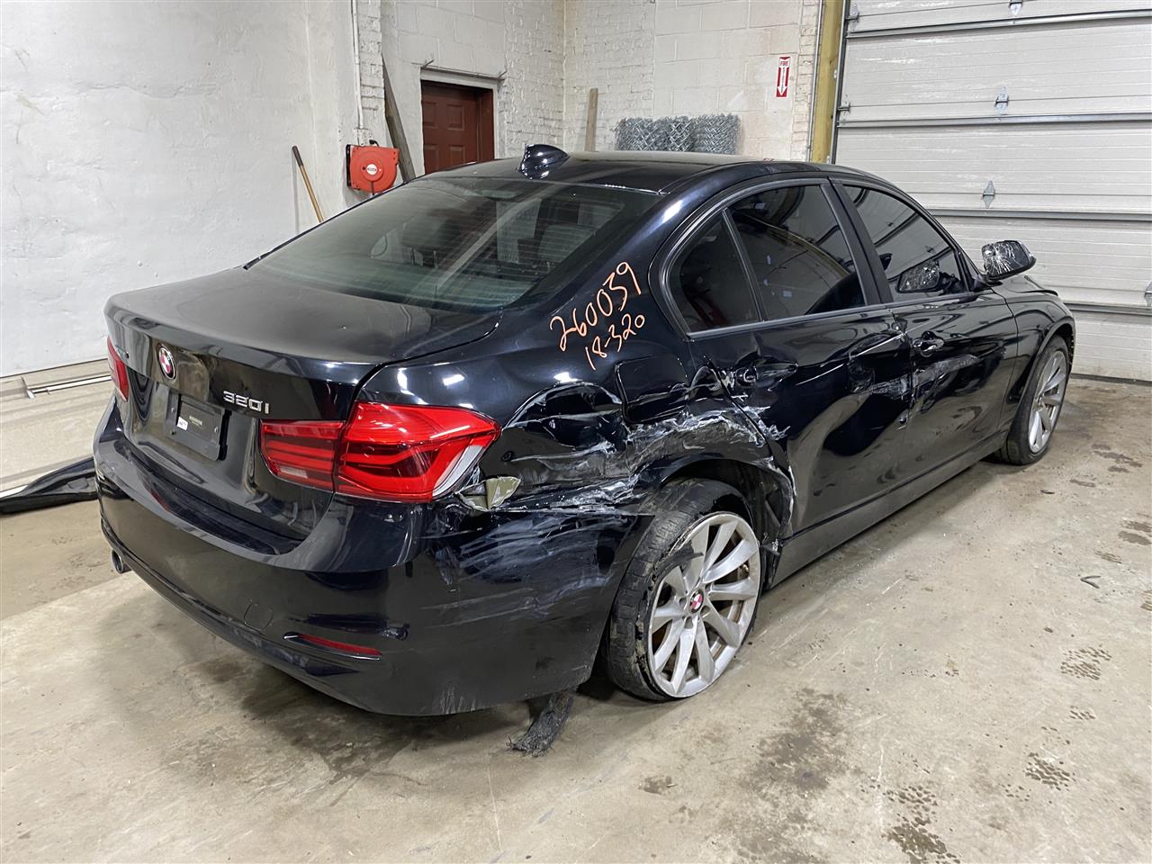2018 320i parts car