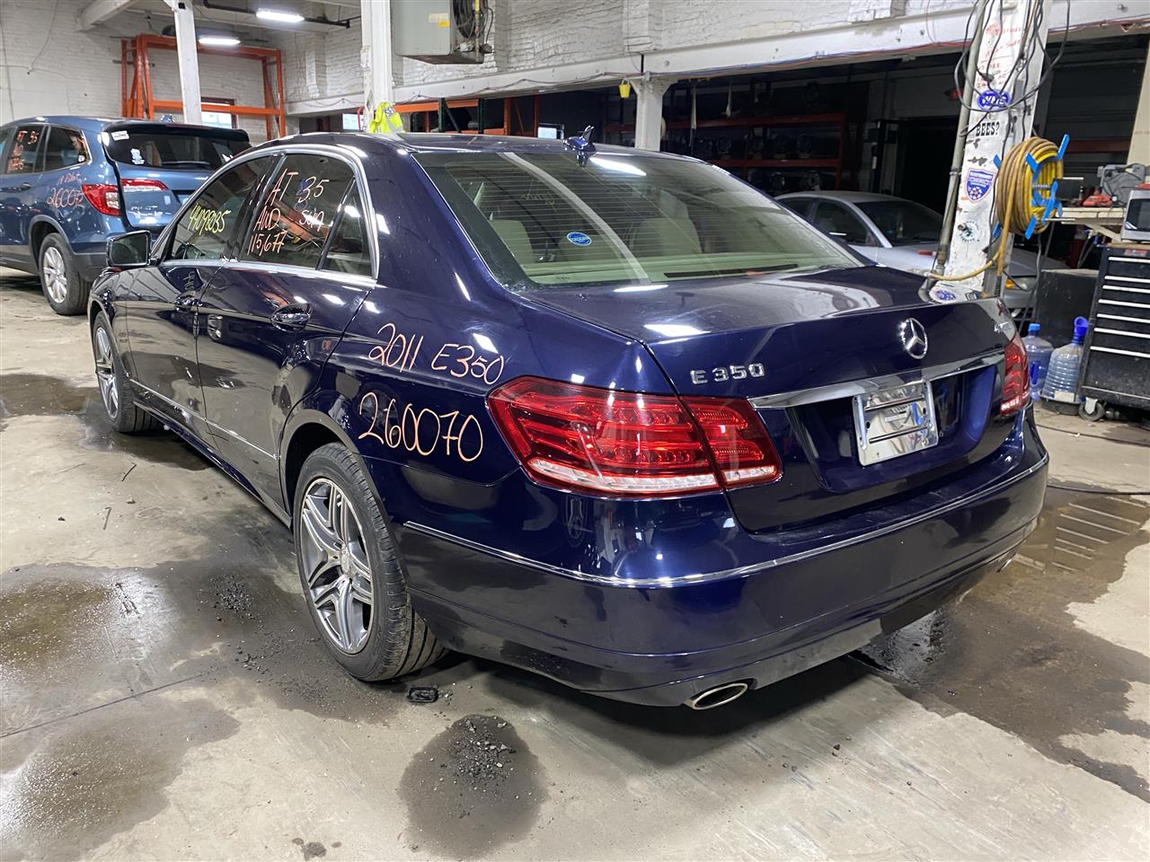 2011 E350 parts car