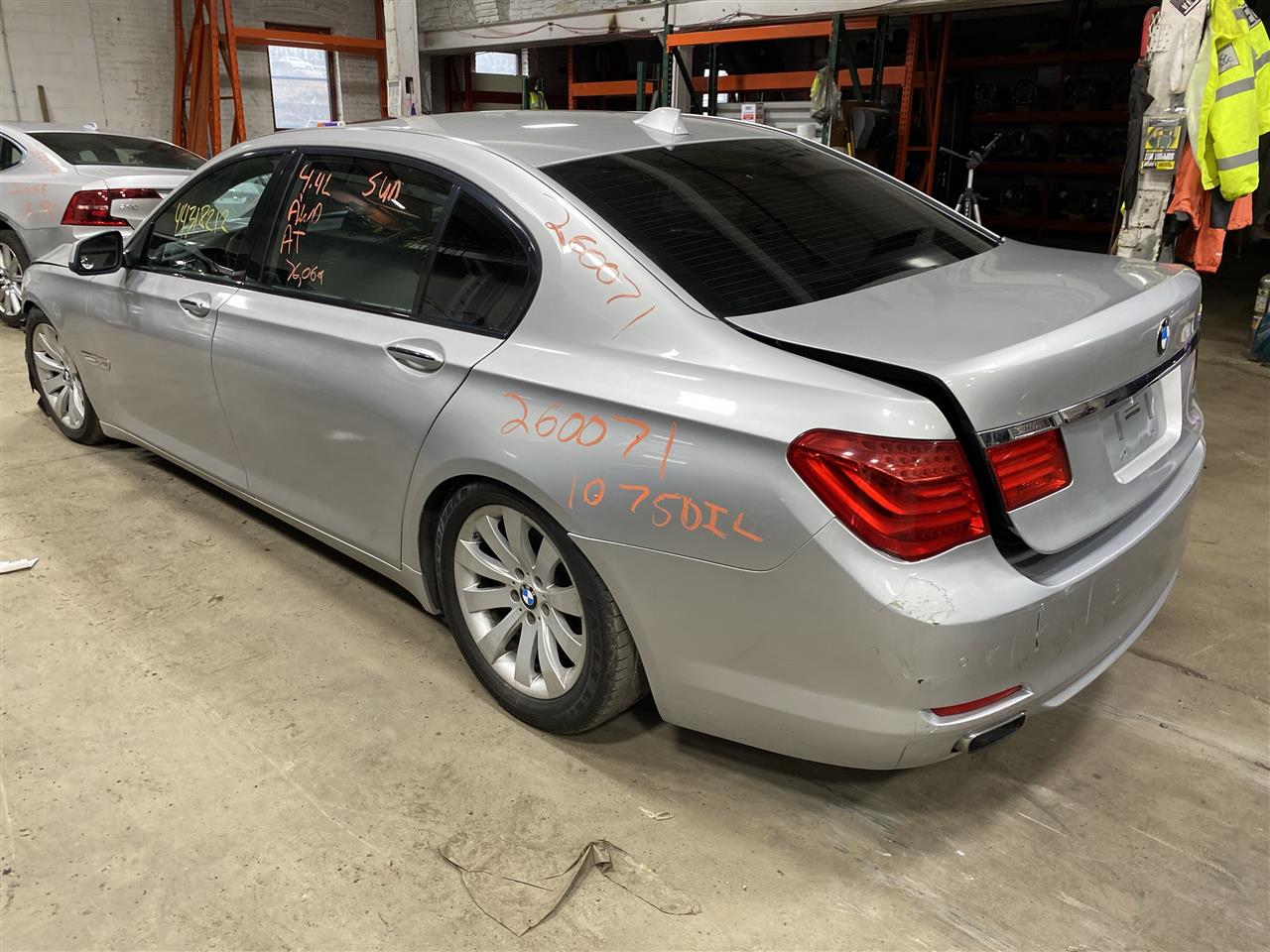 2010 750LI parts car