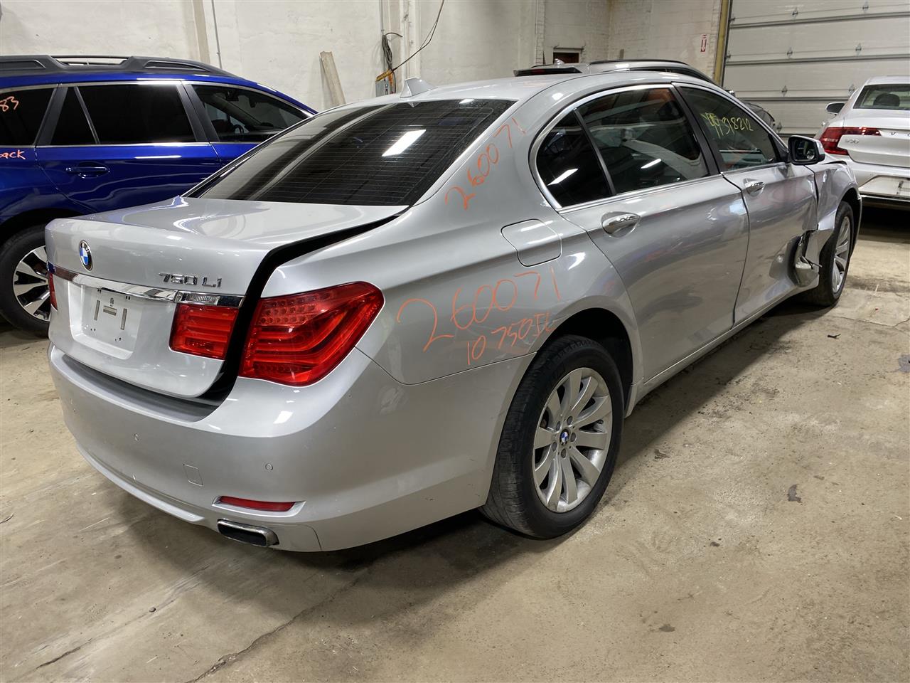 2010 750LI parts car