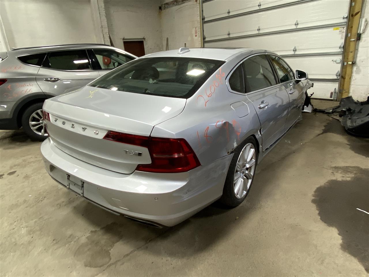 2018 S90 parts car