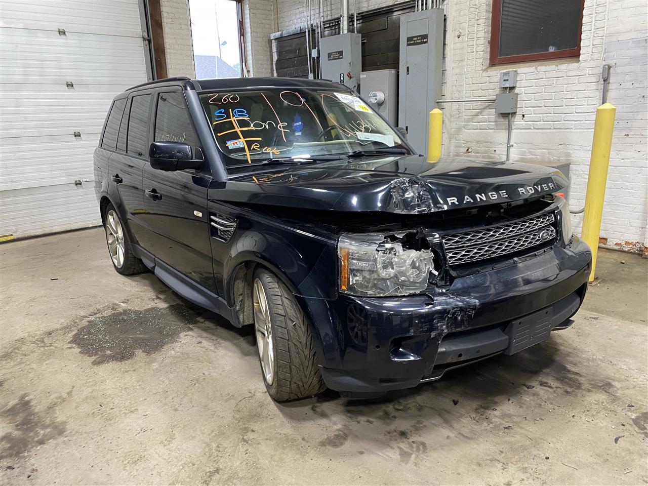 2012 Range Rover Sport parts car