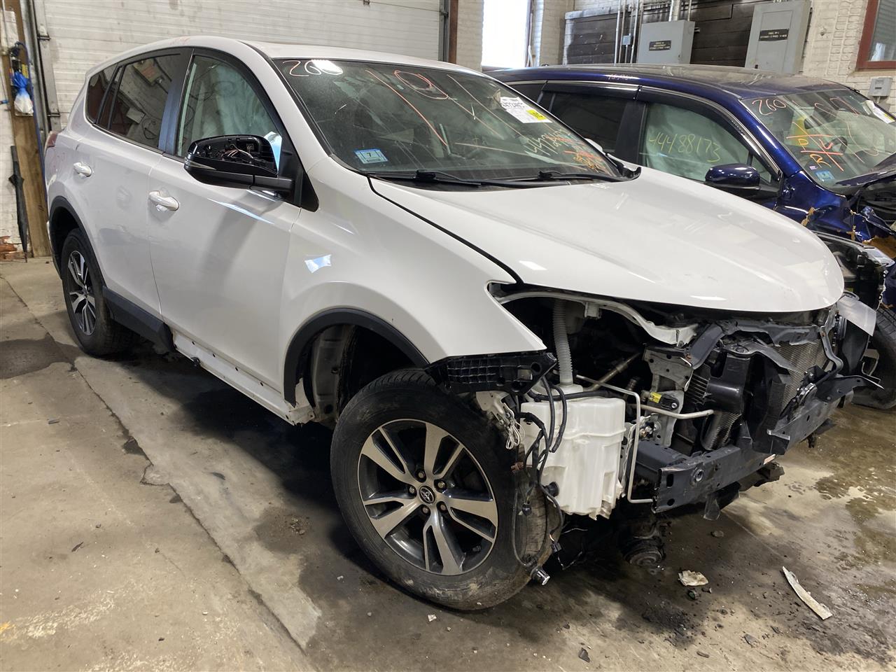 2018 Rav4 parts car