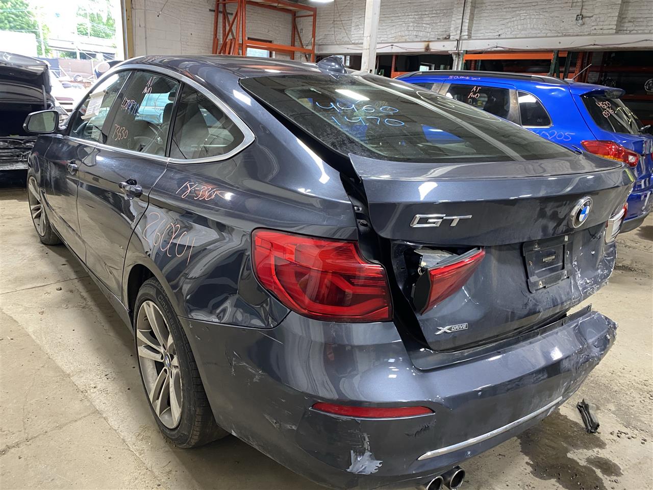 2018 330i parts car