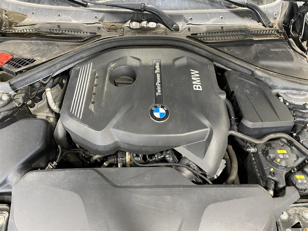 2018 330i parts car