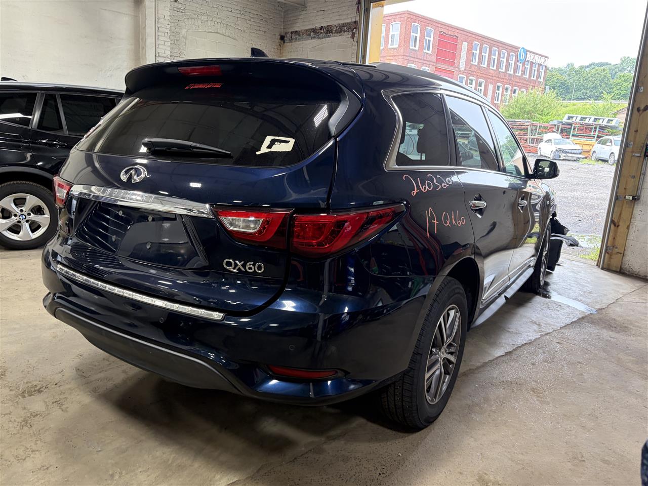 2017 QX60 parts car