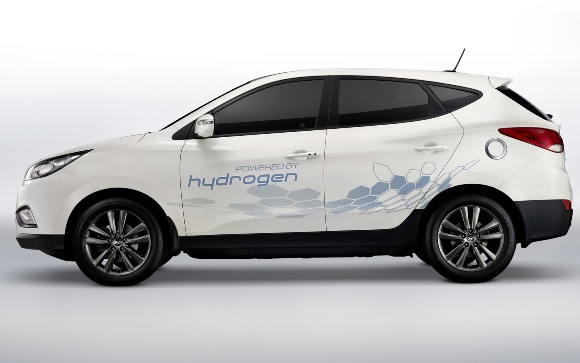Hyundai-Tucson-ix35-fuel-cell-crossover-side-view